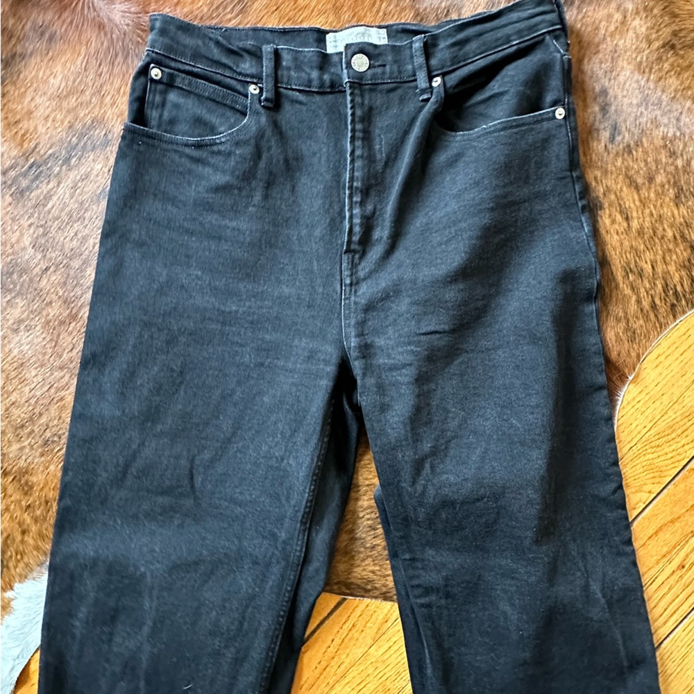 Everlane The Way-High Jean. Black Denim. Size 30 Regular